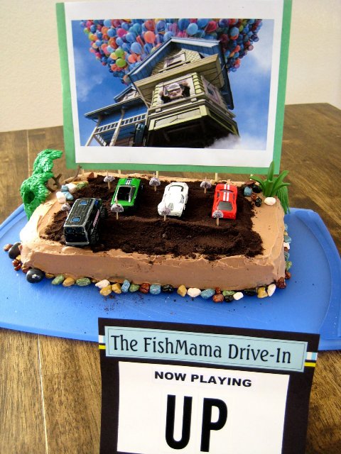 Fun Birthday Cake #952: A Drive-In Movie Theatre