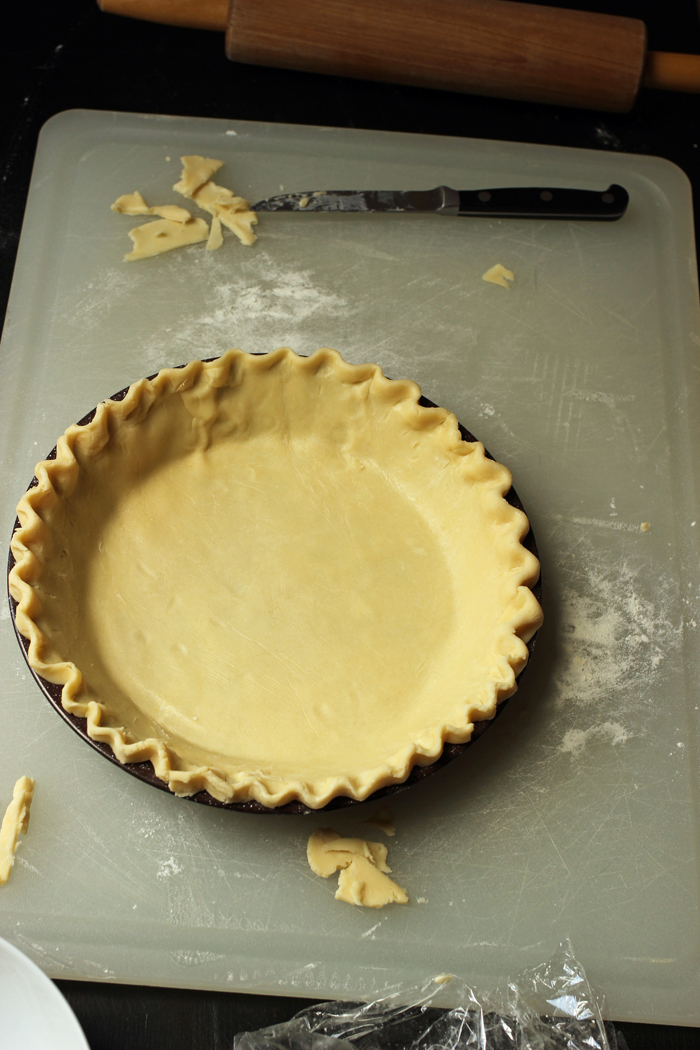 crimped homemade pie crust