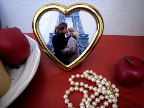 paris heart frame