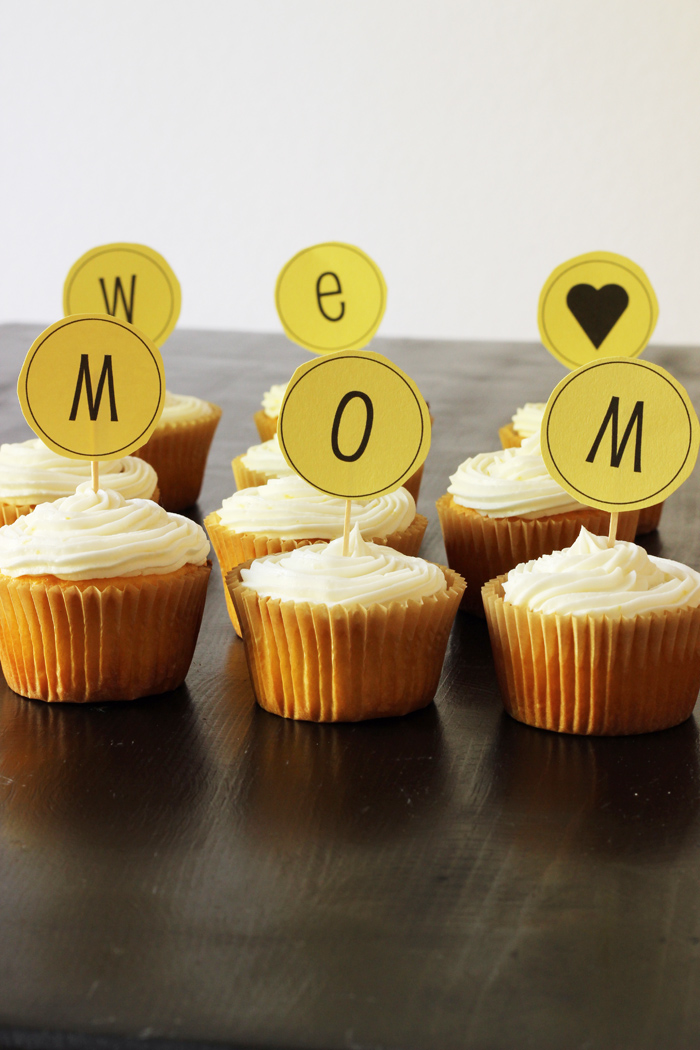 Mother’s Day Gift Idea: We Love Mom Cupcakes