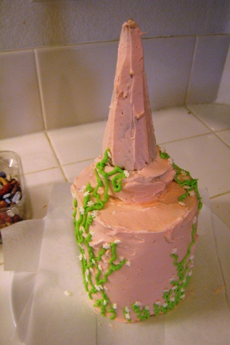 Make Your Own Rapunzel Tower Cake | The Little Bargain Hunter