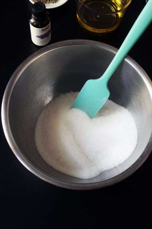 salt and sugar mixed in bowl
