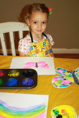 Spring Crafts for Kids - Spring calls for bright colors and a little carefree play. Check out these fun crafts to do with kids.