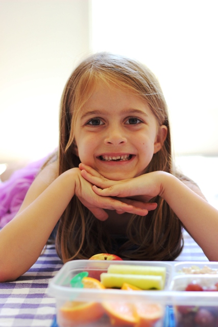 https://lifeasmom.com/wp-content/uploads/2013/08/girl-with-picnic-lunch.jpg