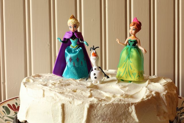 Frozen Party Menu and Cake - Ready to let it go? How about a Frozen screening party complete with a family-friendly menu and a Frozen cake? This party menu works for birthdays and other celebrations as well.