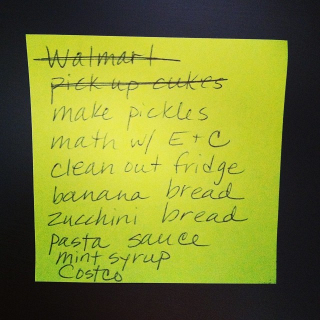 Post-it Note To Do List System - keep track of what you need to do this month, this week, and today with this simple to do list system.