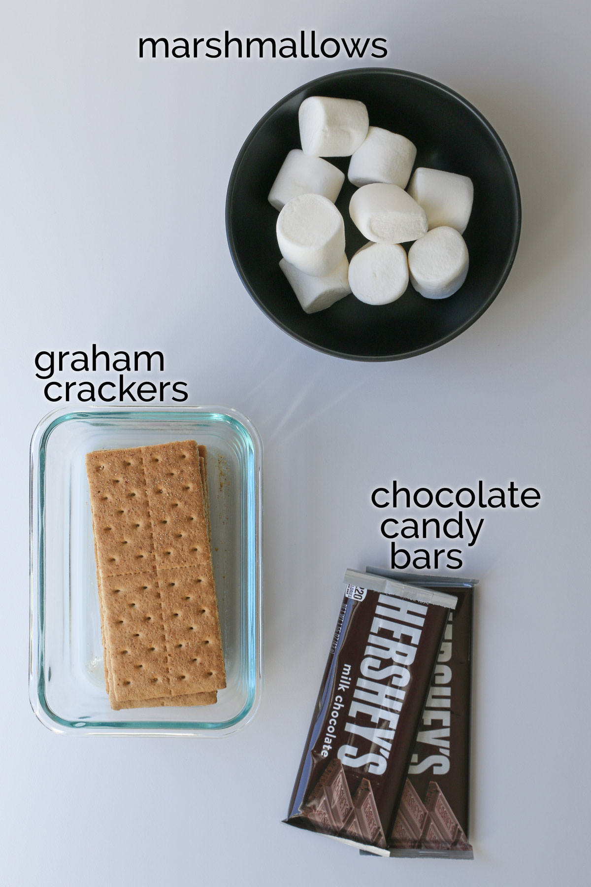 basic ingredients for a s'mores kit.