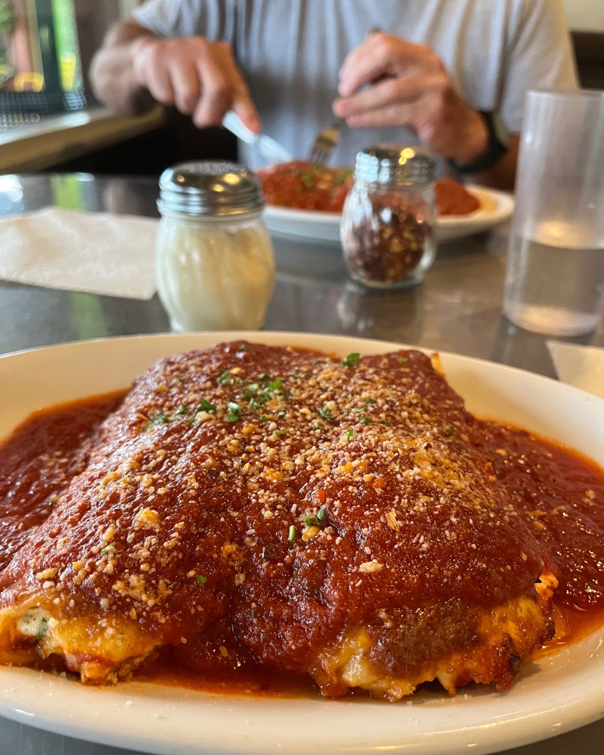 a plate of manicotti from spiritos diner.