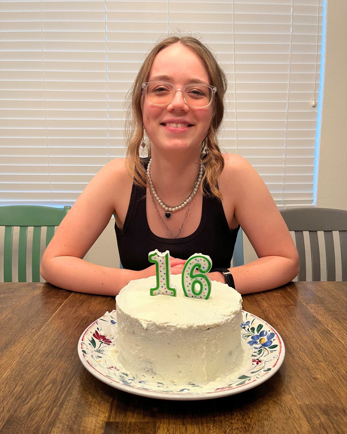 fishchick 16 with her bday cake.