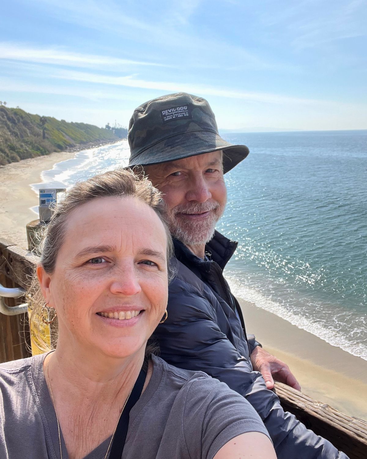 jessica and bryan by the ocean at swamis.