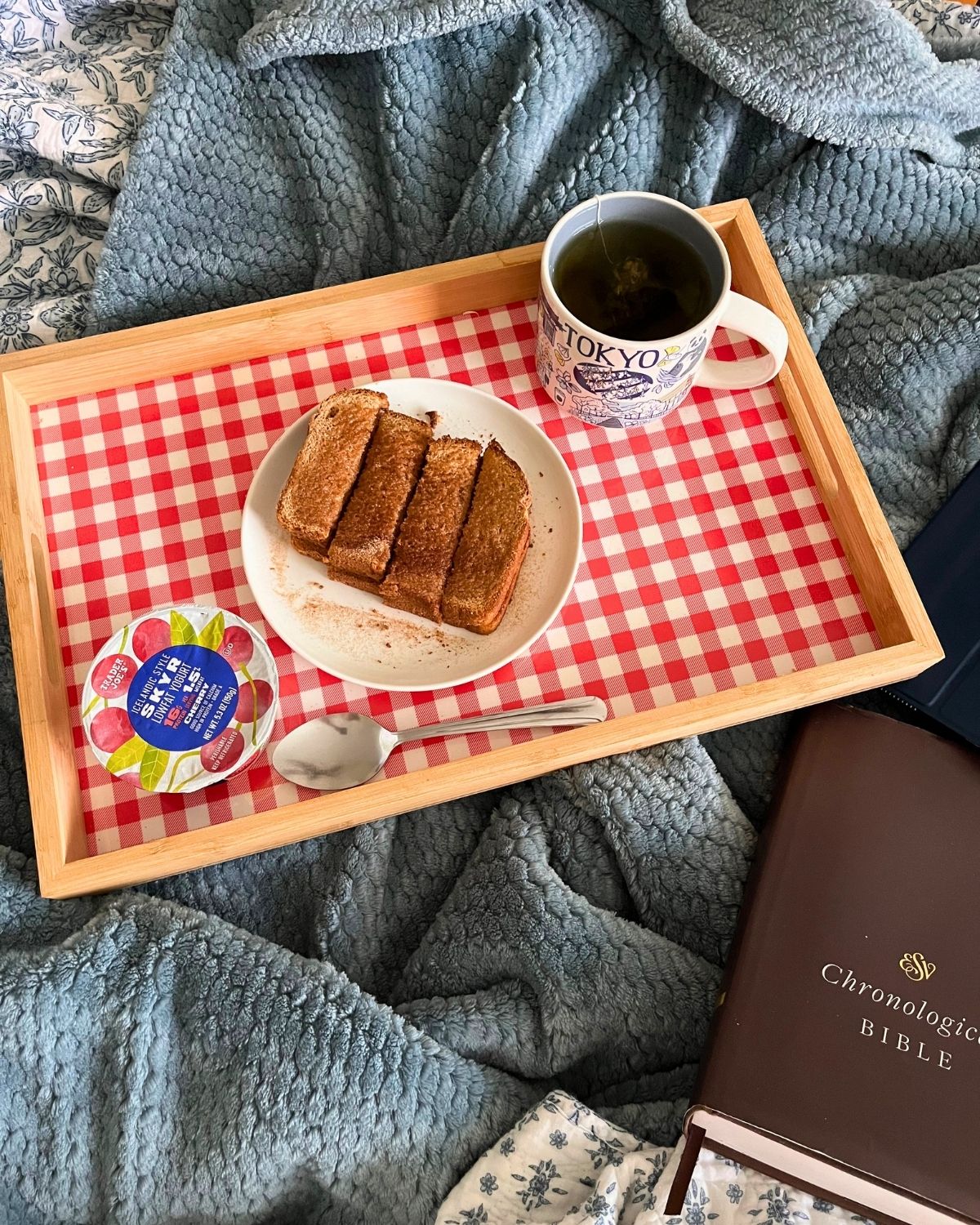 breakfast tray with cinnamon toast, skyr, and tea.